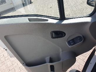 Renault Master T35 2.5 dCi L3H1 Meubelbak picture 15