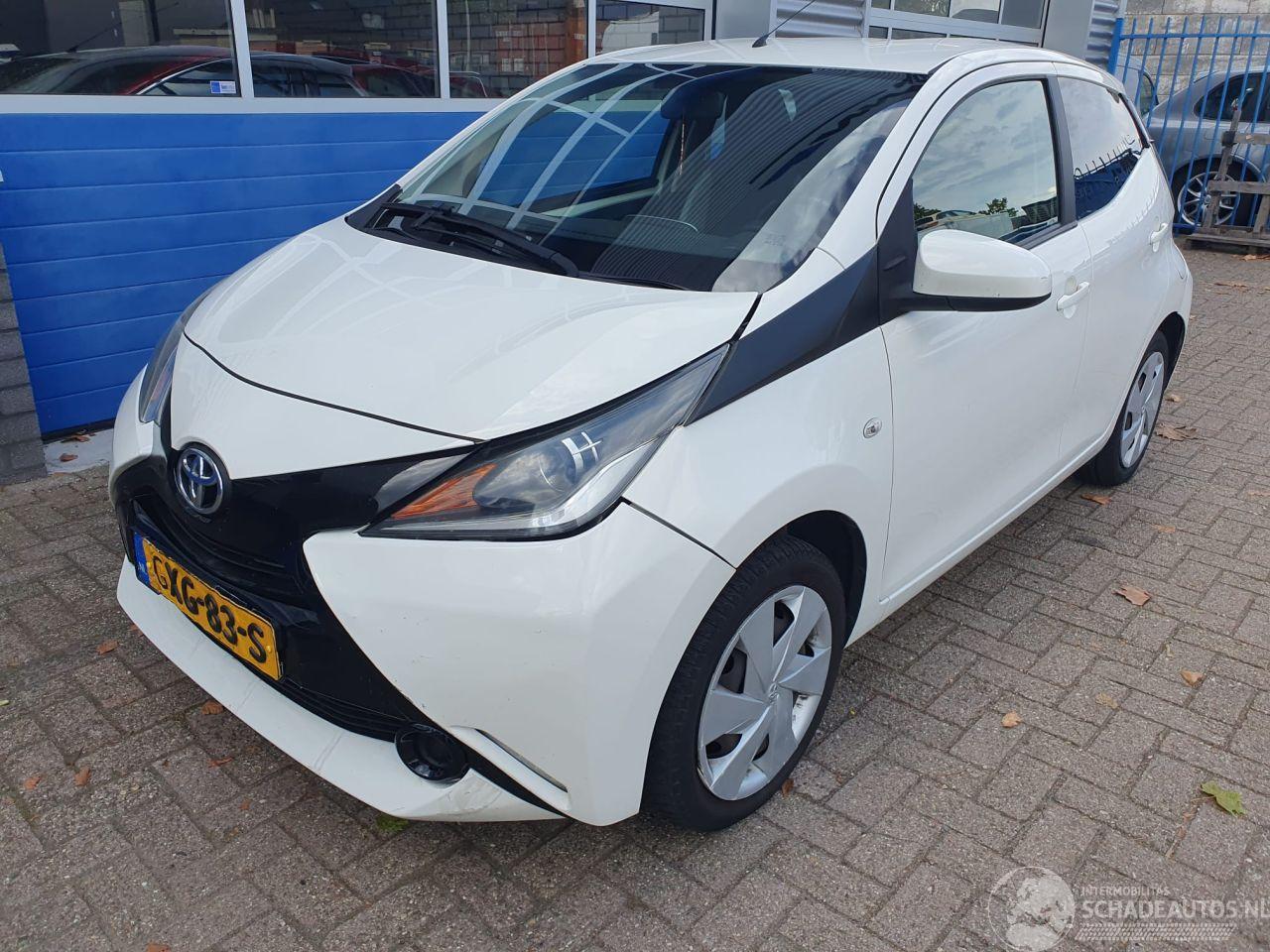 Toyota Aygo 1.0 VVT-i x