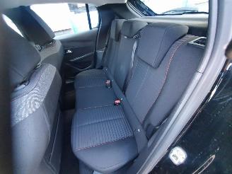 Peugeot 208 1.2 PureTech Active Pack picture 27