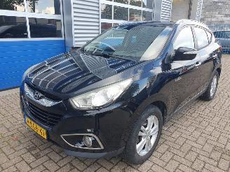 damaged passenger cars Hyundai Ix35 1.6i GDI i-Magine 2013/4