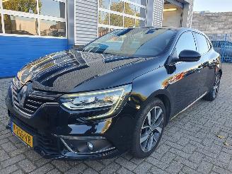 Coche accidentado Renault Mégane 1.2 TCe Série Signature Exclusiv Automaat 2017/6