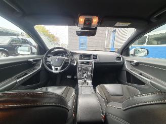 Volvo V-60 2.4 D5 Twin Engine R-Design Automaat Hybrid picture 17
