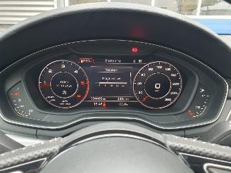 Audi A4 Avant 2.0 TDI Sport S line edition Schadevrij picture 19