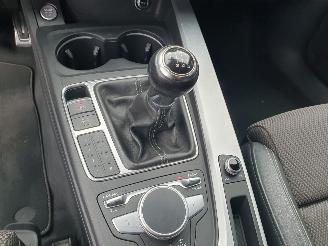 Audi A4 Avant 2.0 TDI Sport S line edition Schadevrij picture 22