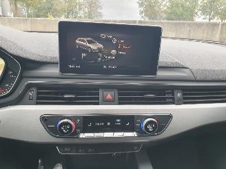 Audi A4 Avant 2.0 TDI Sport S line edition Schadevrij picture 21