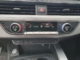 Audi A4 Avant 2.0 TDI Sport S line edition Schadevrij picture 23