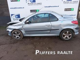 Vrakbiler auto Peugeot 206  2001/7
