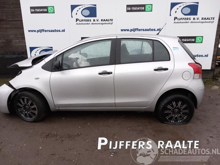 Toyota Yaris Yaris II (P9), Hatchback, 2005 / 2014 1.33 16V Dual VVT-I