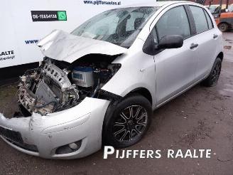 Toyota Yaris Yaris II (P9), Hatchback, 2005 / 2014 1.33 16V Dual VVT-I picture 4