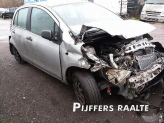 Toyota Yaris Yaris II (P9), Hatchback, 2005 / 2014 1.33 16V Dual VVT-I picture 5