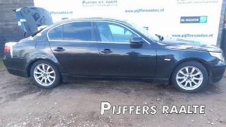 Vrakbiler auto BMW 5-serie 5 serie (E60), Sedan, 2003 / 2010 530d 24V 2004/7