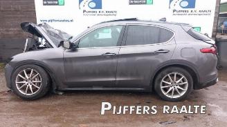 Dezmembrări autoturisme Alfa Romeo Stelvio Stelvio (949), SUV, 2017 2.0 T 16V Q4 2018/2
