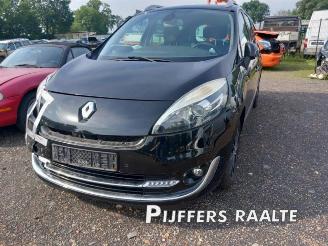 Uttjänta bilar auto Renault Grand-scenic Grand Scenic III (JZ), MPV, 2009 / 2016 1.5 dCi 110 2013/1