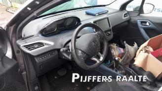 Peugeot 2008 2008 (CU), MPV, 2013 / 2019 1.2 Vti 12V PureTech 82 picture 16