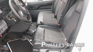 Peugeot Expert Expert (V1/VA/VB/VE/VF/VT/VY), Van, 2016 2.0 Blue HDi 120 16V picture 9