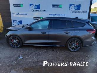 Vrakbiler auto Ford Focus Focus 4 ST Wagon, Combi, 2019 / 2025 2.3 ST EcoBoost 16V 2022/2