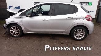 Vrakbiler auto Peugeot 208 208 I (CA/CC/CK/CL), Hatchback, 2012 / 2019 1.2 Vti 12V PureTech 82 2015/1