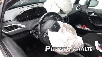 Peugeot 208 208 I (CA/CC/CK/CL), Hatchback, 2012 / 2019 1.2 Vti 12V PureTech 82 picture 17