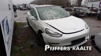 Tesla Model 3 Model 3, Sedan, 2017 Long Range 72kWh picture 2