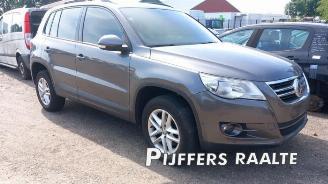 Coche siniestrado Volkswagen Tiguan Tiguan (5N1/2), SUV, 2007 / 2018 1.4 TSI 16V 2011/4
