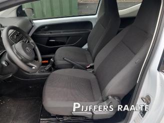 Volkswagen Up! Up! (121), Hatchback, 2011 1.0 12V 60 picture 17