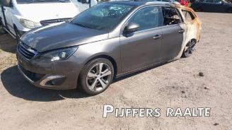 Vrakbiler auto Peugeot 308 308 SW (L4/L9/LC/LJ/LR), Combi 5-drs, 2014 / 2021 1.2 12V e-THP PureTech 130 2014/5