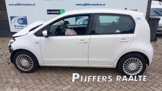 Vrakbiler auto Volkswagen Up! Up! (121), Hatchback, 2011 1.0 12V 60 2014/7