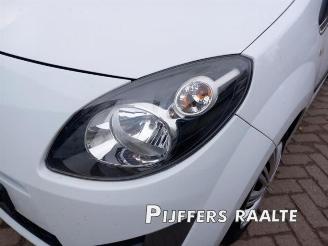 Renault Twingo Twingo II (CN), Hatchback 3-drs, 2007 / 2014 1.2 16V picture 19
