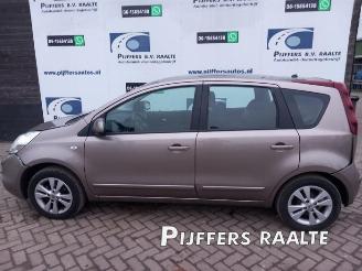 Coche siniestrado Nissan Note Note (E11), MPV, 2006 / 2013 1.6 16V 2010/2