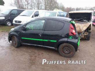 Peugeot 107 107, Hatchback, 2005 / 2014 1.0 12V picture 1