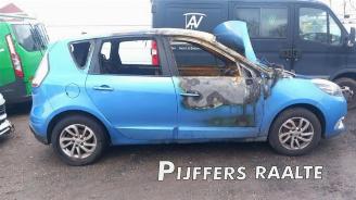  Renault Mégane Scénic  2014/10