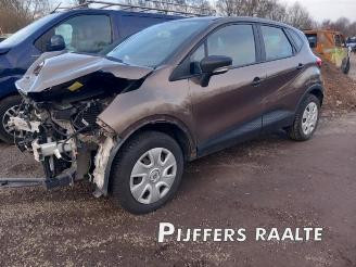 Vrakbiler auto Renault Captur Captur (2R), SUV, 2013 0.9 Energy TCE 12V 2013/7