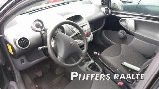 Peugeot 107 107, Hatchback, 2005 / 2014 1.0 12V picture 15