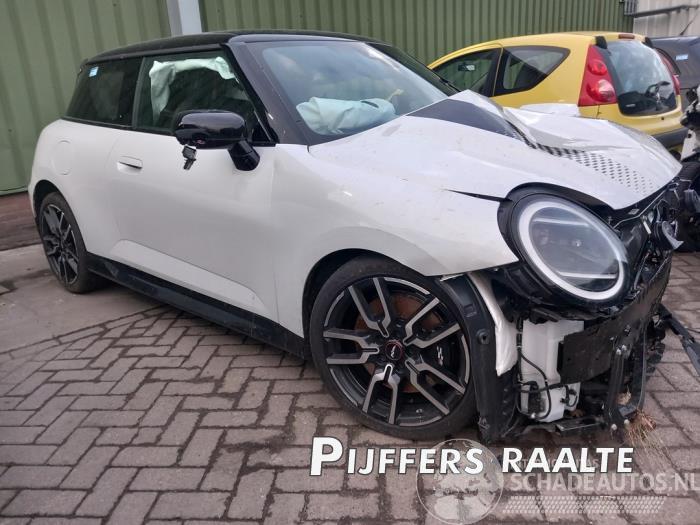 Mini Mini Mini Electric (J01), Hatchback 3-drs, 2023 Cooper E