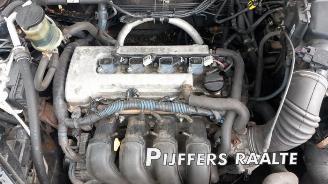 Toyota Rav-4 RAV4 (A2), Terreinwagen, 2000 / 2005 1.8 16V VVT-i 4x2 picture 3