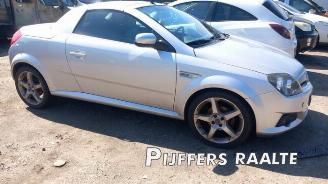 Vrakbiler auto Opel Tigra Tigra Twin Top, Cabrio, 2004 / 2010 1.8 16V 2005/3