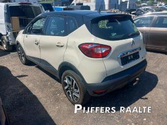 Vrakbiler auto Renault Captur Captur I (2R), SUV, 2013 0.9 Energy TCE 12V 2013/11