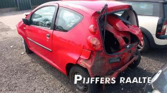 Peugeot 107 107, Hatchback, 2005 / 2014 1.0 12V picture 3