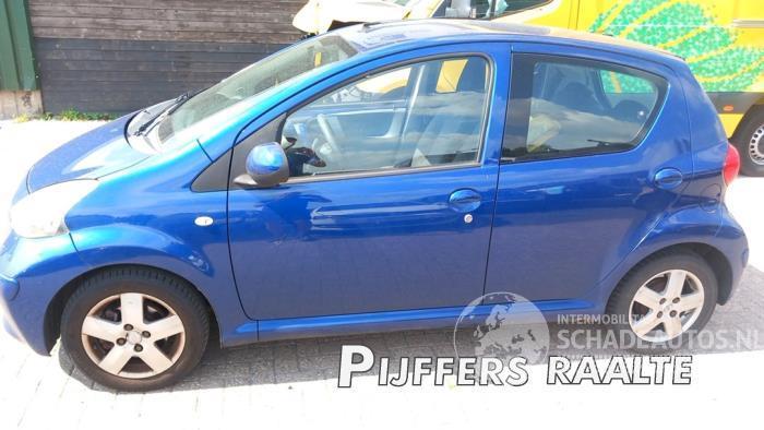 Toyota Aygo Aygo (B10), Hatchback, 2005 / 2014 1.0 12V VVT-i