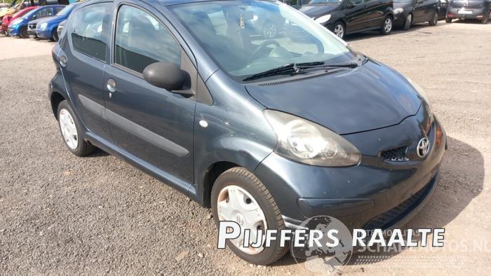Toyota Aygo Aygo (B10), Hatchback, 2005 / 2014 1.0 12V VVT-i
