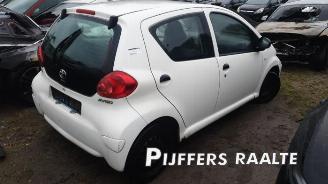Coche siniestrado Toyota Aygo Aygo (B10), Hatchback, 2005 / 2014 1.0 12V VVT-i 2009