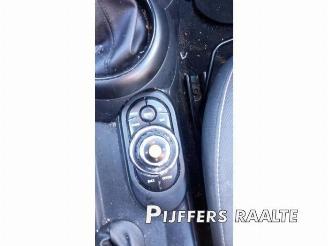 Mini Cooper Mini (F55), Hatchback 5-drs, 2013 1.5 12V Cooper picture 20