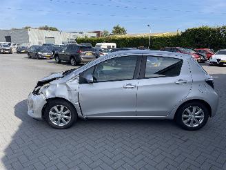 Toyota Yaris 1.5 Full Hybrid Aspiration toyota onderhouden prachtig!!! picture 4