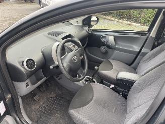 Toyota Aygo 1.0-12V + N.A.P NL AUTO PRACHTIG!!! picture 7