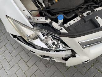 Toyota Auris 1.8 Full Hybrid Aspiration N.A.P NL AUTO PRACHTIG!! picture 17