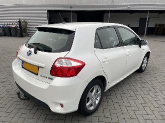 Toyota Auris 1.8 Full Hybrid Aspiration N.A.P NL AUTO PRACHTIG!! picture 3