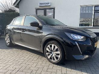 damaged passenger cars Peugeot e-208 EV Active Pack 50 kWh N.A.P NL AUTO PRACHTIG 2023/8