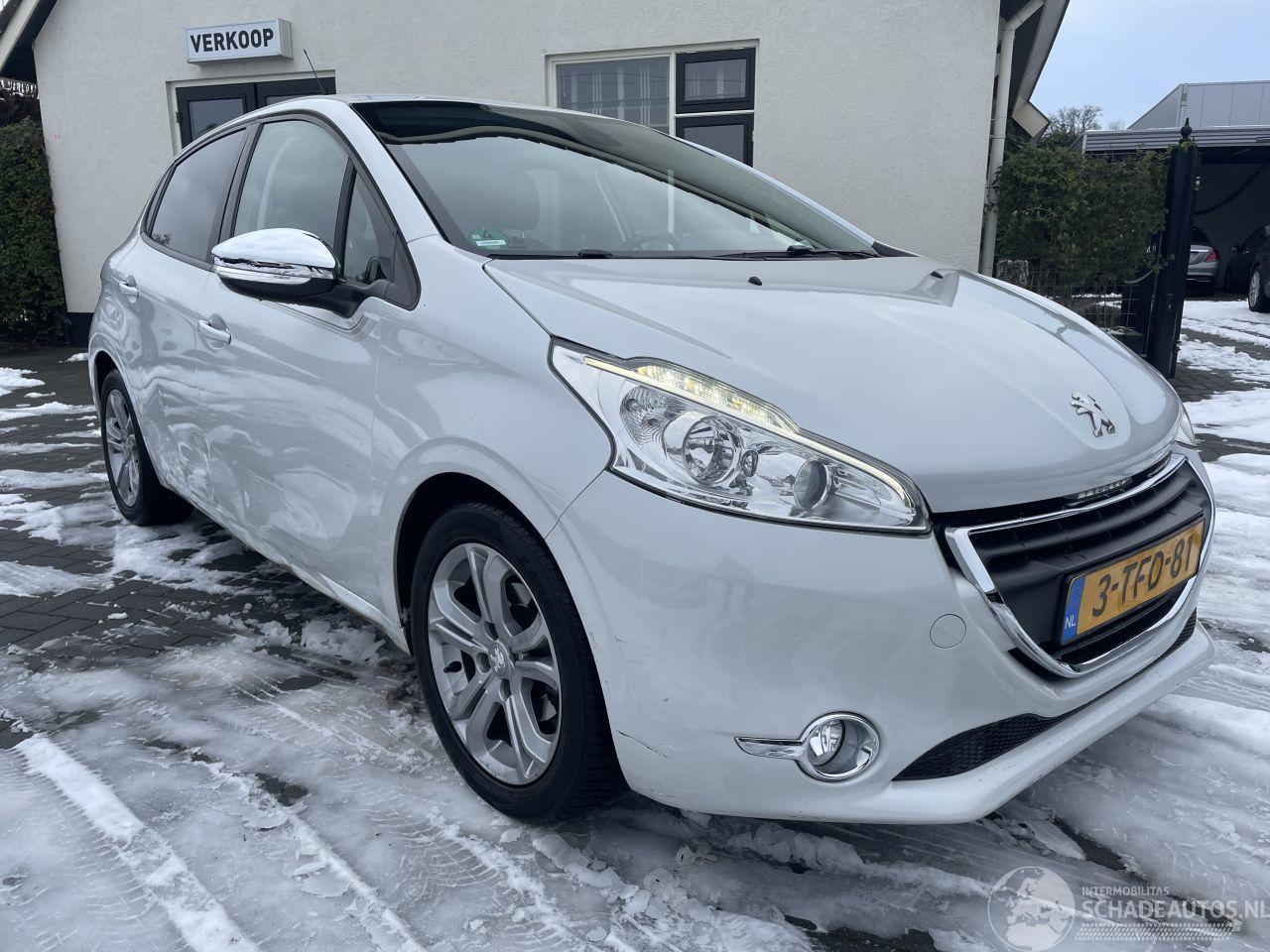 Peugeot 208 1.2 e-VTi Oxygo AUTOMAAT N.A.P PRACHTIG!!!