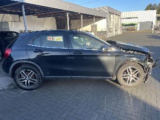 Mercedes GLA 200 Prestige AUOTMAAT PRACHTIG!!! picture 4