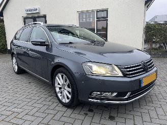 Auto incidentate Volkswagen Passat Variant 1.4 TSI Highline Executive Edition BlueMotion N.A.P PRACHTIG!!! 2014/9